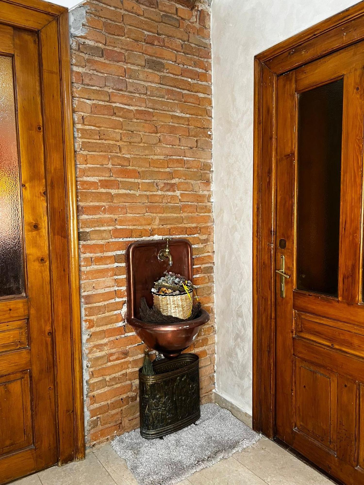Vintage Luxury Old City Appartamento Braşov