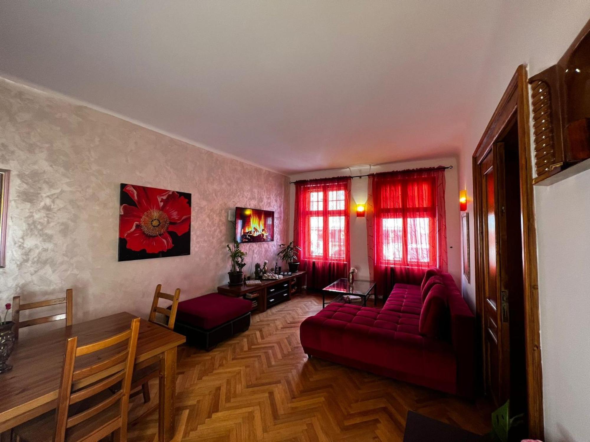 Vintage Luxury Old City Appartamento Braşov